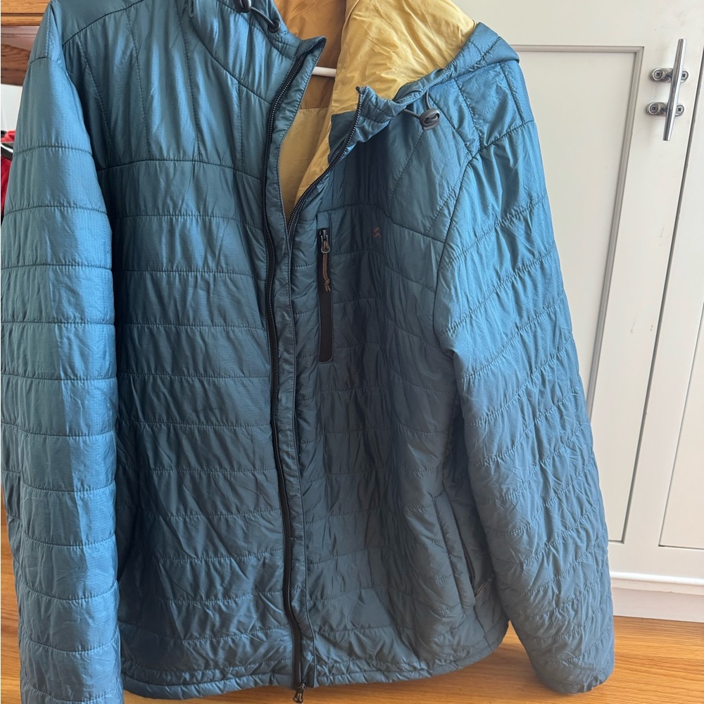 Wren Men's Blue and Yellow Puffer Jacket